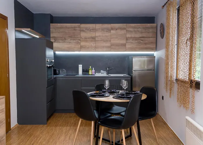 아파트 Modern Comfort In With Workspace By Flat Mаnаger *