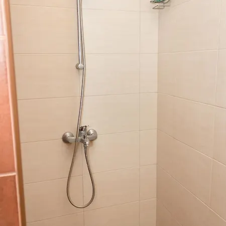 公寓 Modern Comfort In With Workspace By Flat Mаnаger