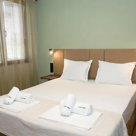 Modern Comfort In With Workspace By Flat Mаnаger 瓦爾納