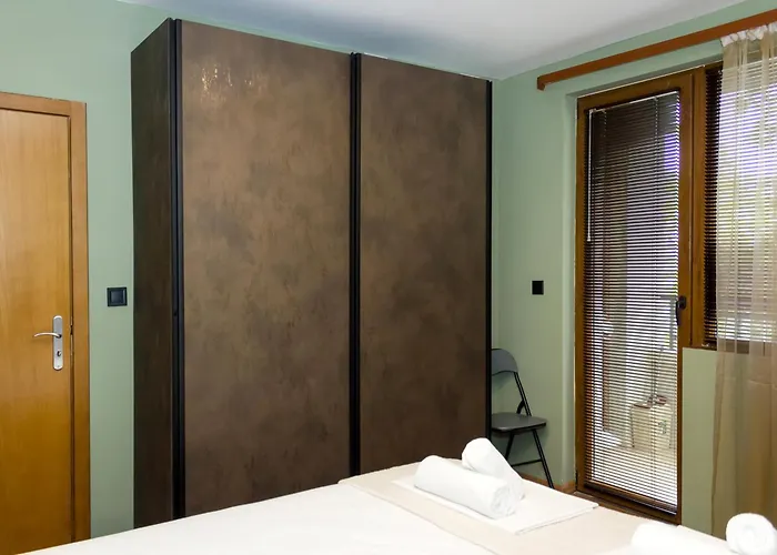 Modern Comfort In With Workspace By Flat Mаnаger Варна